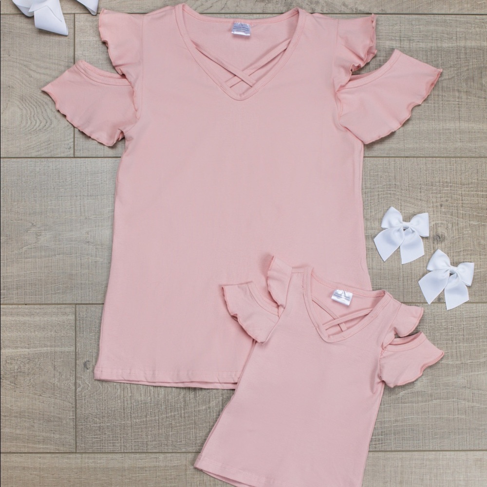 Mom and daughter matching tops